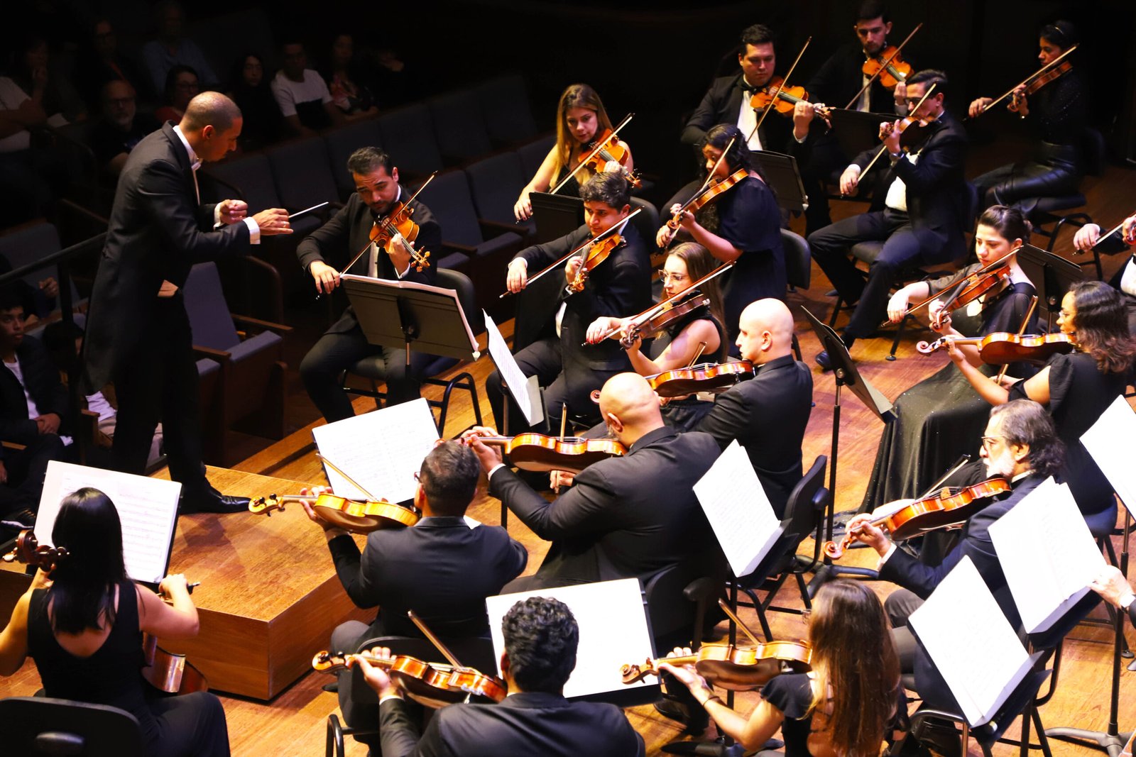 31.08.2025 - Orquestra Innovare, presentação no Teatro Cultura Artística, em São Paulo. Regência Fernando Mathias. Foto: Helcio Nagamine