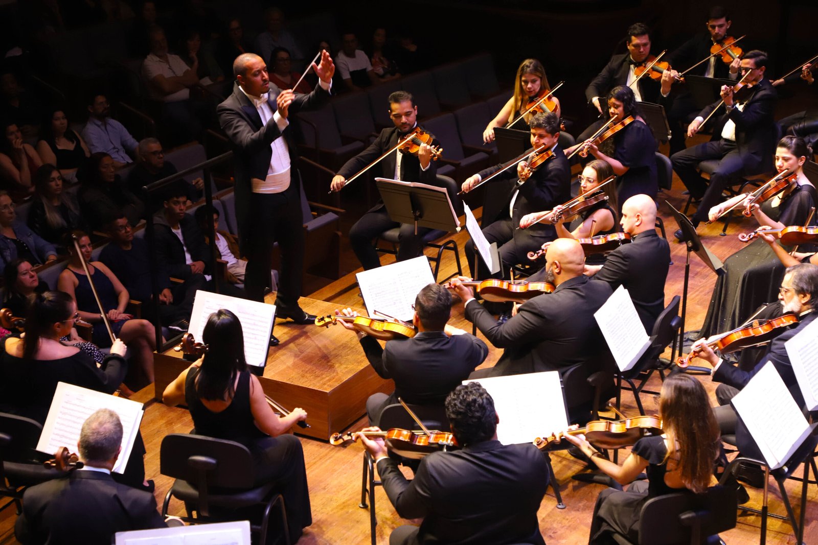 31.08.2025 - Orquestra Innovare, presentação no Teatro Cultura Artística, em São Paulo. Regência Fernando Mathias. Foto: Helcio Nagamine